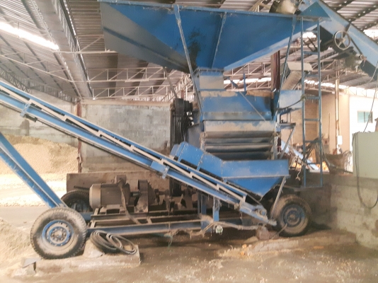 ขายเครื่องสีข้าวโพดครบชุด พร้อมมอเตอร์