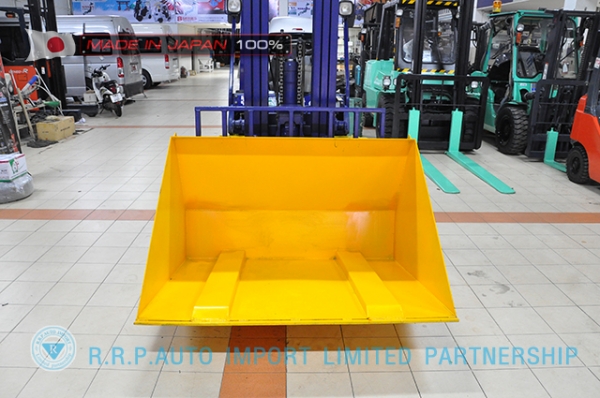 ขายรถโฟล์คลิฟท์มือสอง KOMATSU FG30HT12-520568 ราคา 395,000 บาท นำเข้าจากประเทศญี่ปุ่น 100\% ไม่เคยใช้งานในไทย