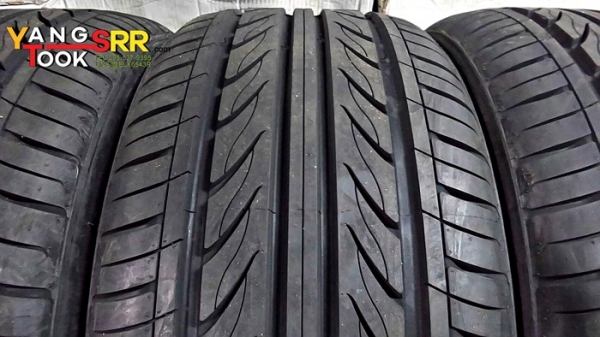 DELINTE D7 255/35R19 เส้นละ 4,500 บาท