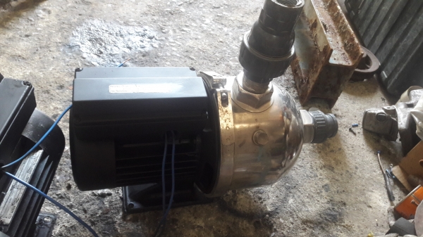 ขาย !! ปั้มน้ำหอยโข่งกุนด์ฟอส ขนาด1แรง220v.สภาพดี พร้อมใช้งาน