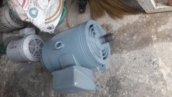 ขาย !! มอเตอร์3แรง220v.มิตซู  รุ่นตัวเหล็กหล่อ พร้อมใช้งาน