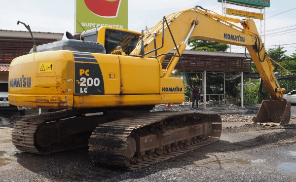 ขายรถขุด PC200-LC8 ขายรถขุด PC200-LC8