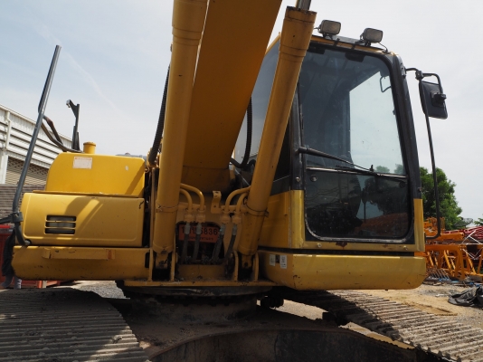 ขายรถขุด PC200-LC8 ขายรถขุด PC200-LC8