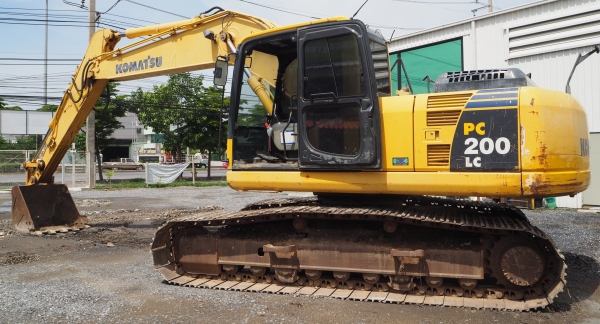 ขายรถขุด PC200-LC8 ขายรถขุด PC200-LC8