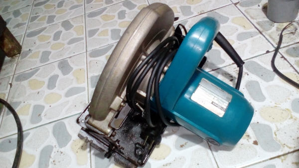 เลื่อยวงเดือน มากิต้า 7 นิ้ว MAKITA 5806B 950W เลื่อยวงเดือน มากิต้า 7 นิ้ว MAKITA 5806B 950W