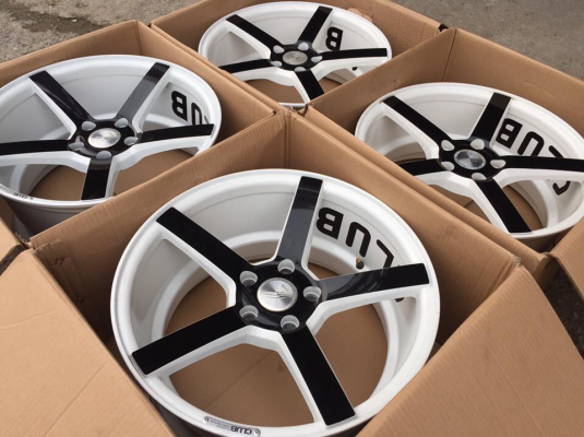 ล้อ Vossen ขอบ18 สภาพสวย ไม่มีซ่อม ราคาไม่แพง