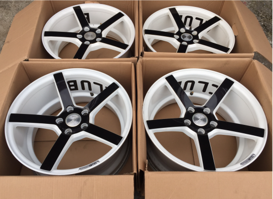 ล้อ Vossen ขอบ18 สภาพสวย ไม่มีซ่อม ราคาไม่แพง