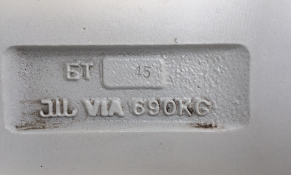 ล้อ Vossen ขอบ18 สภาพสวย ไม่มีซ่อม ราคาไม่แพง