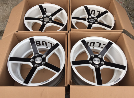 ล้อ Vossen ขอบ18 สภาพสวย ไม่มีซ่อม ราคาไม่แพง