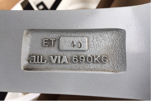 ล้อ Vossen ขอบ18 สภาพสวย ไม่มีซ่อม ราคาไม่แพง