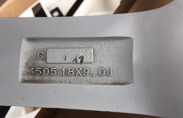 ล้อ Vossen ขอบ18 สภาพสวย ไม่มีซ่อม ราคาไม่แพง