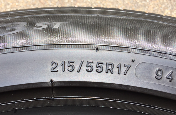 ยาง Michelin Primacy 3st 215 55 17 ปี15 ดอกเต็ม ไม่มีปะ ราคาไม่แพง