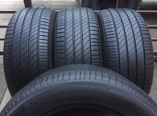 ยาง Michelin Primacy 3st 235 55 17 กลางปี13 ดอกเต็ม ไม่มีปะ ราคาไม่แพง