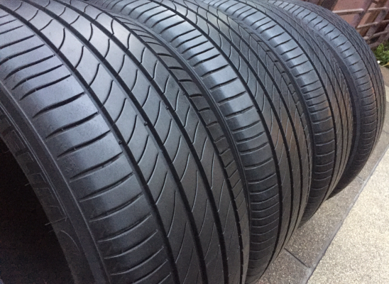 ยาง Michelin Primacy 3st 235 55 17 กลางปี13 ดอกเต็ม ไม่มีปะ ราคาไม่แพง