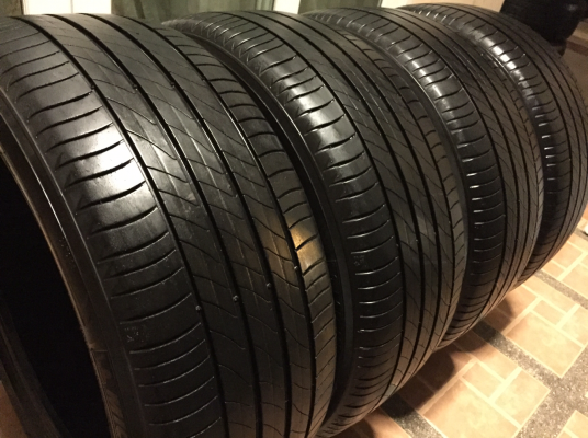 ยาง Michelin Primacy 3st 225 50 17 ปลายปี14 ดอกเยอะ พร้อมใช้งาน ราคาไม่แพง