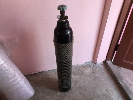 ด...ขายเครื่องเชื่อมco2 iweld MIG-200IGBT อุปกรณ์ครบยกกล่อง พร้อมถังแก๊ส  ขาย 13500 บาท มีรูปครับ