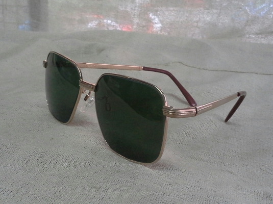 แว่นตาไททาเนียมบริสุทธิ์อันดับหนึ่งของแผ่นดิน Vintage MARUMAN TITANOS handmade in Japan