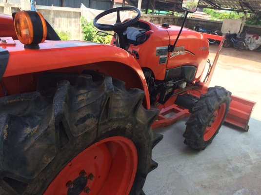 ขายรถไถkubota L4708SP 983ชม.สภาพเดิมสวยยางเต็ม ช่วงล่างดี อุปกรณ์ใบดันหน้า ผาน6