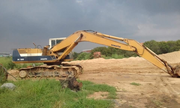ขาย 495,000 KOMATSU pc 200-5 ตัวเดินจีบ เครื่องเดิมดี ปั้มแรง ไฟฟ้ตัด ช่วงล่างดี รถพร้อมใช้เอกสารหนังสือสัญญาซื้อขาย( ชลบุรี) 090-772-3710 090-772-3708 ขาย 495,000 KOMATSU pc 200-5 ตัวเดินจีบ เครื่องเดิมดี ปั้มแรง ไฟฟ้ตัด ช่วงล่างดี รถพร้อมใช้เอกสารหนังสือสัญญาซื้อขาย( ชลบุรี) 090-772-3710 090-772-3708