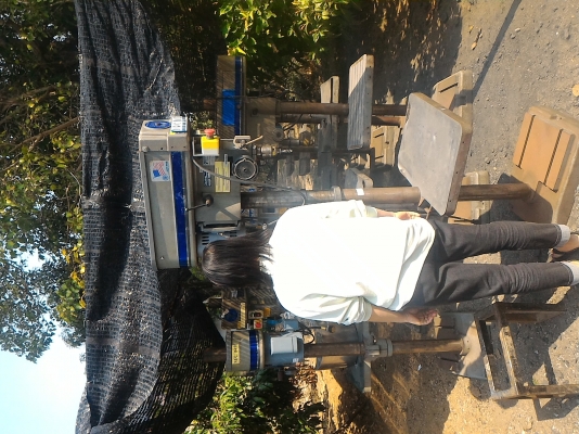 สว่านแท่นอย่างดียี่ห้อ Clausing ของอเมริกา สภาพแน่นๆทุกตัวตัวใหญ่สูง 2 ม. หน้าโต็ะกว้างมาก ไว้จับยึดชิ้นงาน ใช้ไฟ 220 V. ตัวใหญ่แข็งแรง พื้นที่ทำงานเยอะ