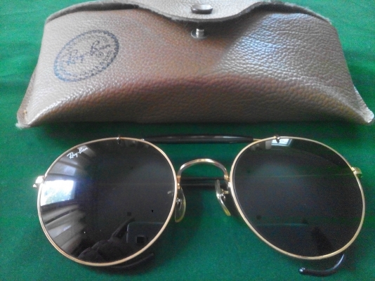 ขายถูก แว่น Rayban แท้ พร้อมกล่องแท้  ใบรับประกัน