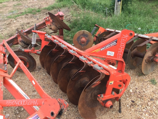 ขายผาน 6x22 เฮฟวี่พลัส ตราช้างสวยๆ ใส่ 34-36 แรง ขายผาน 6x22 เฮฟวี่พลัส ตราช้างสวยๆ ใส่ 34-36 แรง