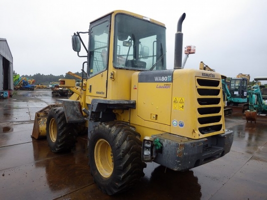 รถตักWA80-3SS รถปีใหม่2005เก่าญี่ปุ่นสภาพสวยหล่อเลยคันนิ ใช้งานน้อย5000นิดๆ