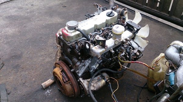 ขายเครื่องยนต์นิสสัน TD25 23550 บาท