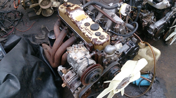 ขายเครื่องยนต์ดีเซล ISUZU มังกรทองพร้อมเลข 26550 บาท