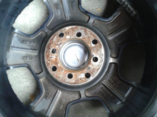 ขอบ15นิ้ว4รู100/114 พร้อมยาง ชุดนี้ ราคา 5800 บาท ขอบ15นิ้ว4รู100/114 พร้อมยาง ชุดนี้ ราคา 5800 บาท