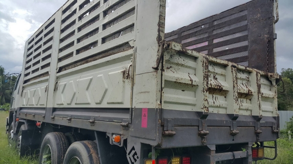 Hino 2k รถ12ล้อรั้ว กระบะยาว 7.50.  เมตร