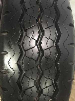 ยางใหม่ป้ายแดง 215-70-15 Bridgestone R623 ตุ่มเป้งๆ