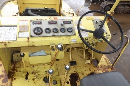 รถบดเจ็ดล้อยาง KANTO P20W เครื่องยนต์ ISUZU 6BD1 พวงมาลัยเพาเวอร์ FROM JAPAN สภาพเดิม สีเดิม พร้อมใช้งาน สนใจติดต่อ 063-9316985 ID LINE : 0639316985 ครับ