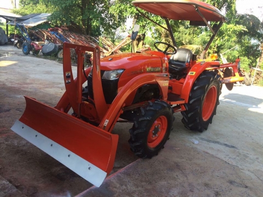 ขายรถไถคูโบต้า L3608 4WD2เพลา อุปกรณ์ใบดันหน้าและผานพรวน ราคา 298,000 บาท สนใจโทร 081-9136451 หรือ ขอดูรูปเพิ่มเติมทาง line:bow6451 ค่ะ