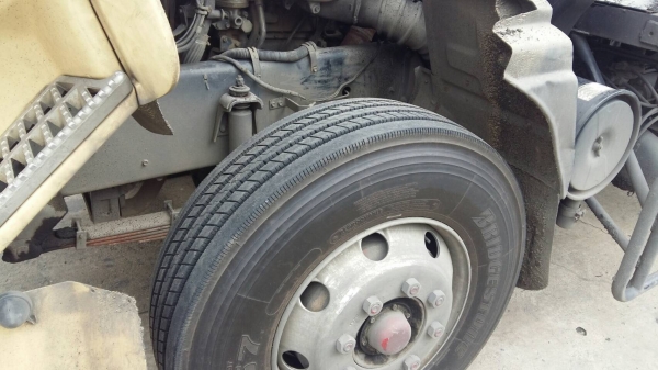 ขายรถหัวลาก 10 ล้อ 2 เพลา ISUZU และ นิสสัน UD454 รถสวยพ ร้อมใช้ ราคา.1150000 ราคาต่อรอง