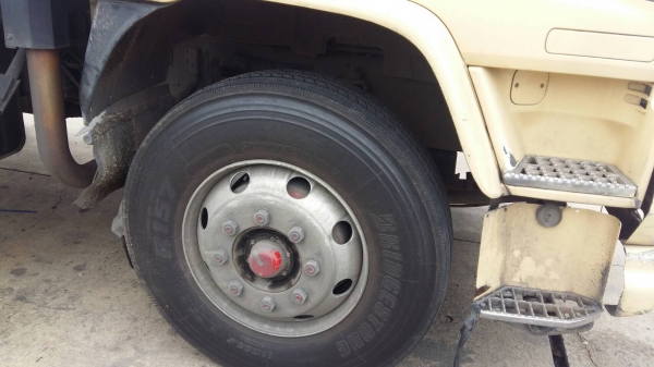 ขายรถหัวลาก 10 ล้อ 2 เพลา ISUZU และ นิสสัน UD454 รถสวยพ ร้อมใช้ ราคา.1150000 ราคาต่อรอง