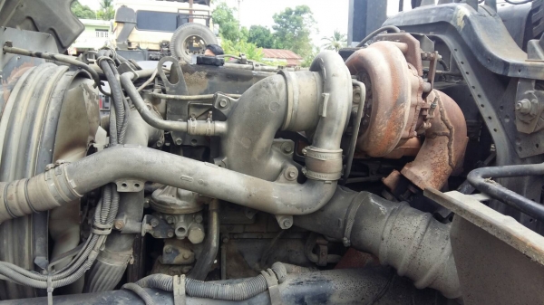 ขายรถหัวลาก 10 ล้อ 2 เพลา ISUZU และ นิสสัน UD454 รถสวยพ ร้อมใช้ ราคา.1150000 ราคาต่อรอง
