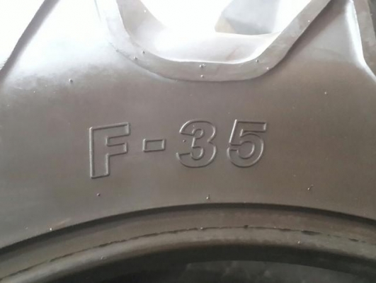 ยางหน้า หลัง คูโบต้ายันม่าร์ 45 47 49แรงคับ