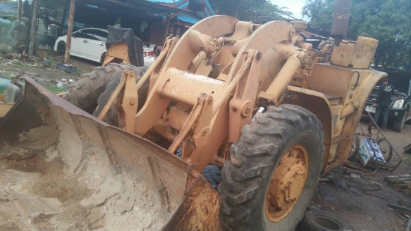 ขายรถตัก CAT 922 ตามสภาพ