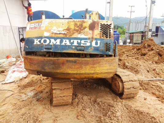 ขายด่วนรถแบคโฮ PC30 ลดราคาพิเศษ เหลือ 235,000 บาท ด่วน!!!!