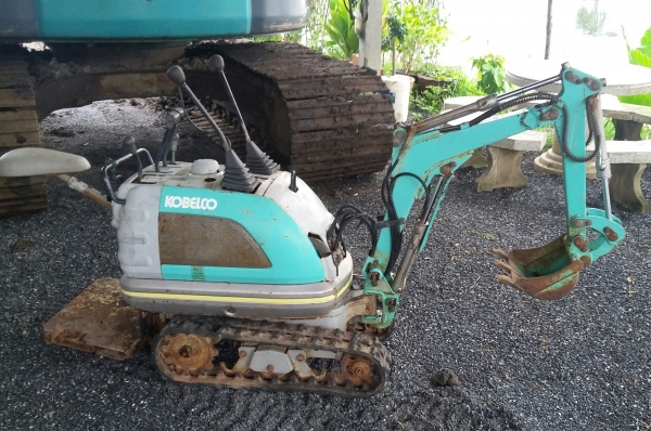 ขาย แบ็คโค จิ๋ว พร้อมใช้สภาพเก่านอก