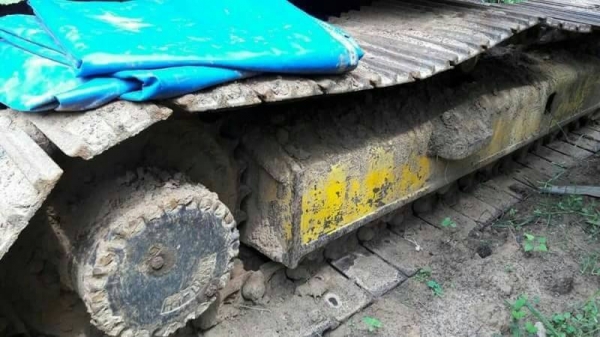 KOMATSU 415,000 บาท PC120-5 เครื่องดี ปั้มดี (ไฟฟ้าตัด) โช่หนา ช่วงล่างพอใช้ เอกสารสัญญาซื้อขาย  รถอยู่ จ.สุรินทร์.  090-772-3710 090-772-3708