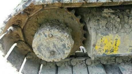 KOMATSU 415,000 บาท PC120-5 เครื่องดี ปั้มดี (ไฟฟ้าตัด) โช่หนา ช่วงล่างพอใช้ เอกสารสัญญาซื้อขาย  รถอยู่ จ.สุรินทร์.  090-772-3710 090-772-3708