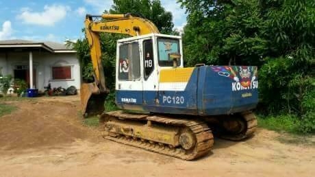 KOMATSU 415,000 บาท PC120-5 เครื่องดี ปั้มดี (ไฟฟ้าตัด) โช่หนา ช่วงล่างพอใช้ เอกสารสัญญาซื้อขาย  รถอยู่ จ.สุรินทร์.  090-772-3710 090-772-3708