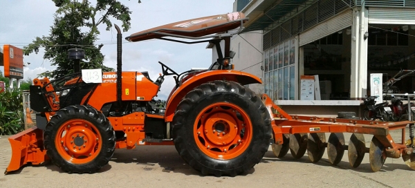 ขายรถแทรกเตอร์คูโบต้า รุ่น M70 ขายรถแทรกเตอร์คูโบต้า รุ่น M70