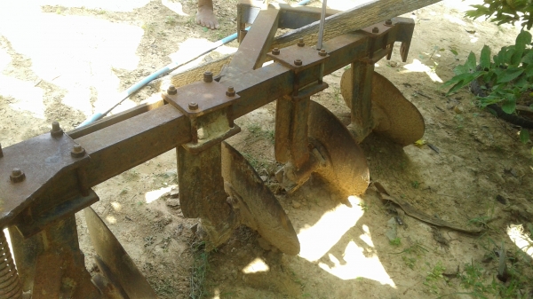 ขายตามสภาพพาน4ใบ18นิ้วติดมากับรถไถ22แรง ขายตามสภาพพาน4ใบ18นิ้วติดมากับรถไถ22แรง