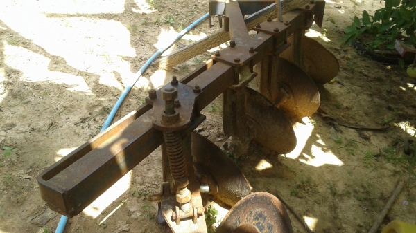 ขายตามสภาพพาน4ใบ18นิ้วติดมากับรถไถ22แรง ขายตามสภาพพาน4ใบ18นิ้วติดมากับรถไถ22แรง