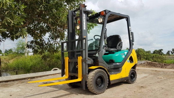 ขายด่วนรถยกKOMATSU FG18-20 ยก1.8ตันเสาสูง3เมตรยางตัน4เส้นตัวใหม่ล่าสุดรถนอกนำเข้ายังไม่เคยใช้งานในเมืองไทยเลย=รุ่นใหม่ขายถูกๆๆ