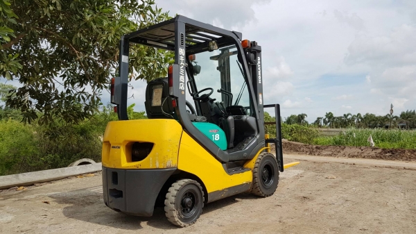 ขายด่วนรถยกKOMATSU FG18-20 ยก1.8ตันเสาสูง3เมตรยางตัน4เส้นตัวใหม่ล่าสุดรถนอกนำเข้ายังไม่เคยใช้งานในเมืองไทยเลย=รุ่นใหม่ขายถูกๆๆ