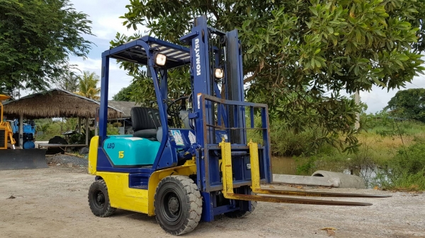 ขายด่วนรถยกKOMATSU FG15-16 ยก1.5ตันเสาสูง3เมตรแผงสไลย์รถนอกนำเข้ายังไม่เคยใช้งานในเมืองไทยเลย=รุ่นใหม่ขายถูกๆๆ